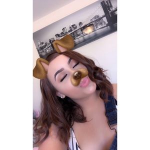 Meet your Posher, Reyna